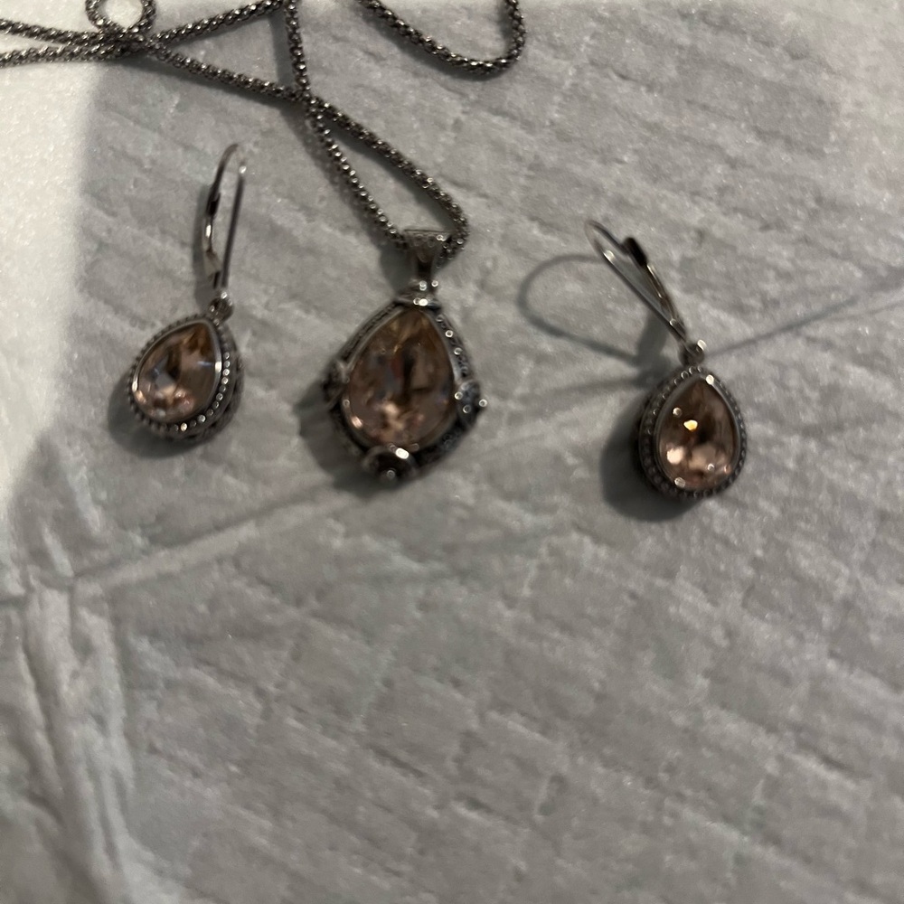 Silver and Brown Teardrop Necklace